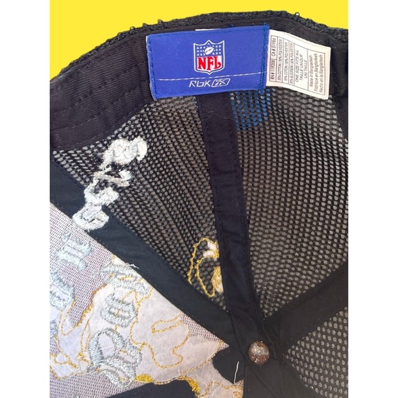 Tampa Bay Buccaneers Hat Womens Red Snapback Trucker Cap Reebok Embroidered Flag - Picture 7 of 8